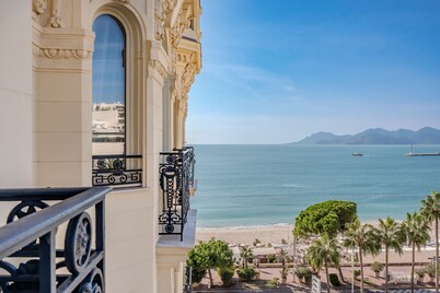 Carlton Cannes, a Regent Hotel