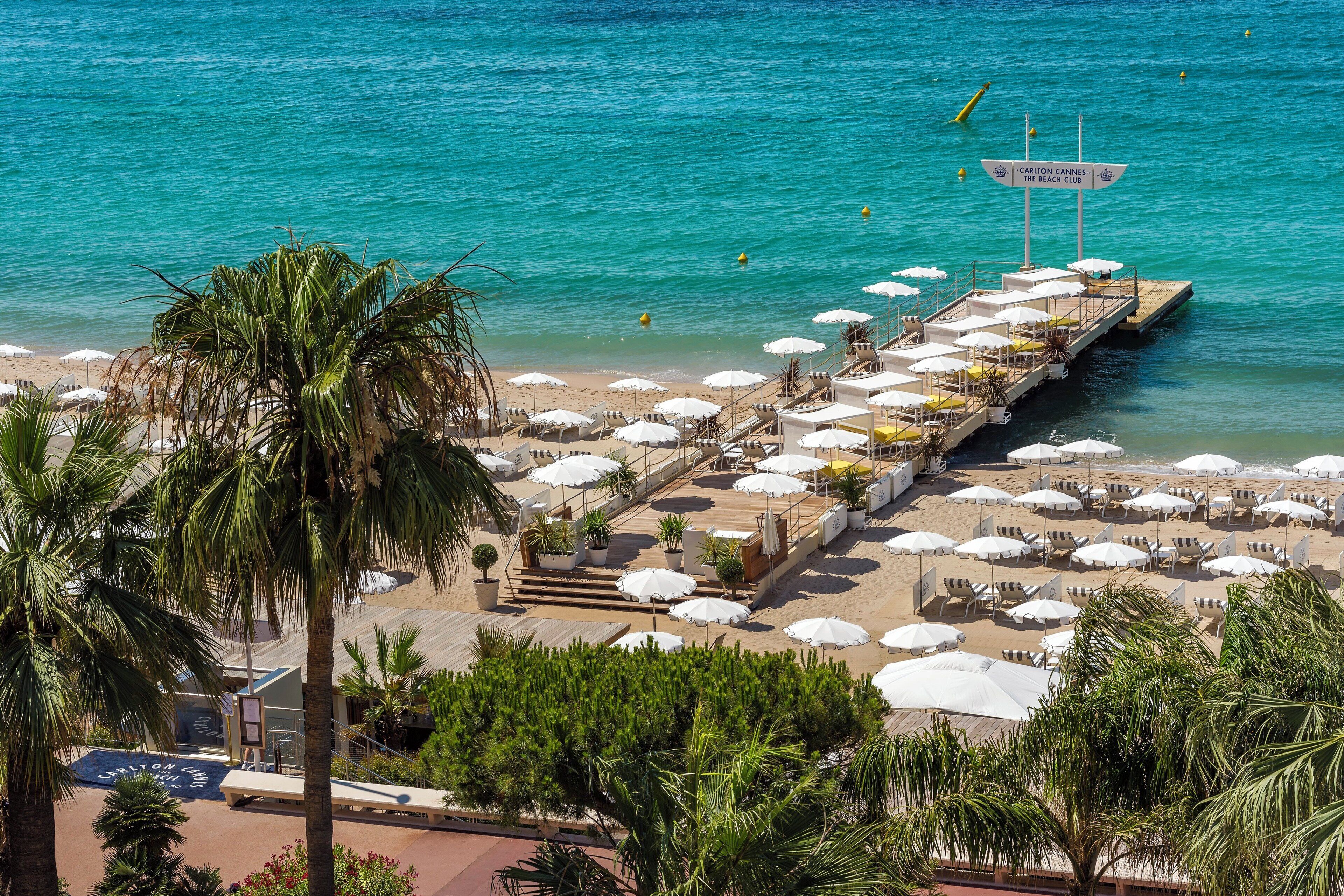 3 restaurants, breakfast, lunch, dinner served; Mediterranean cuisine 