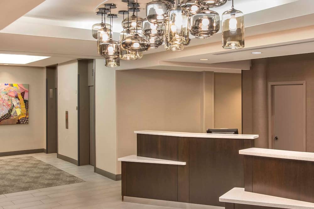DoubleTree by Hilton Chicago Schaumburg