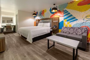 Quarto, 1 cama King, para não fumantes | 1 quarto, camas com colchões pillow-top, escrivaninha