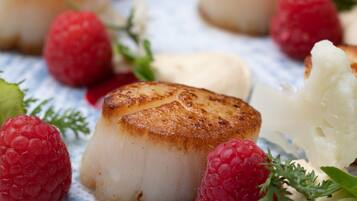 Breakfast, lunch and dinner served