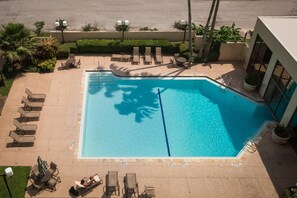 Indoor pool, outdoor pool