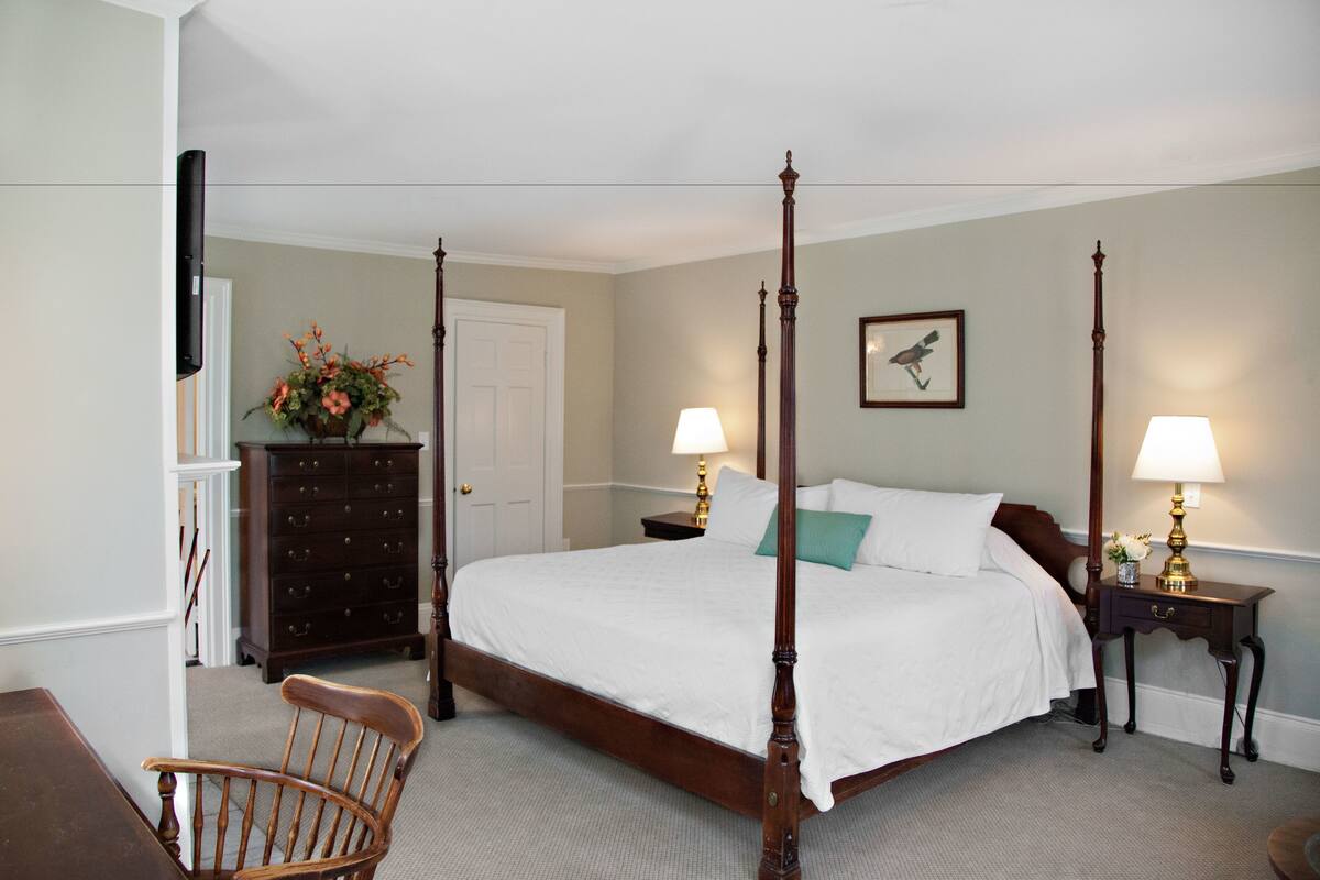 individually decorated, individually furnished, desk, iron/ironing board