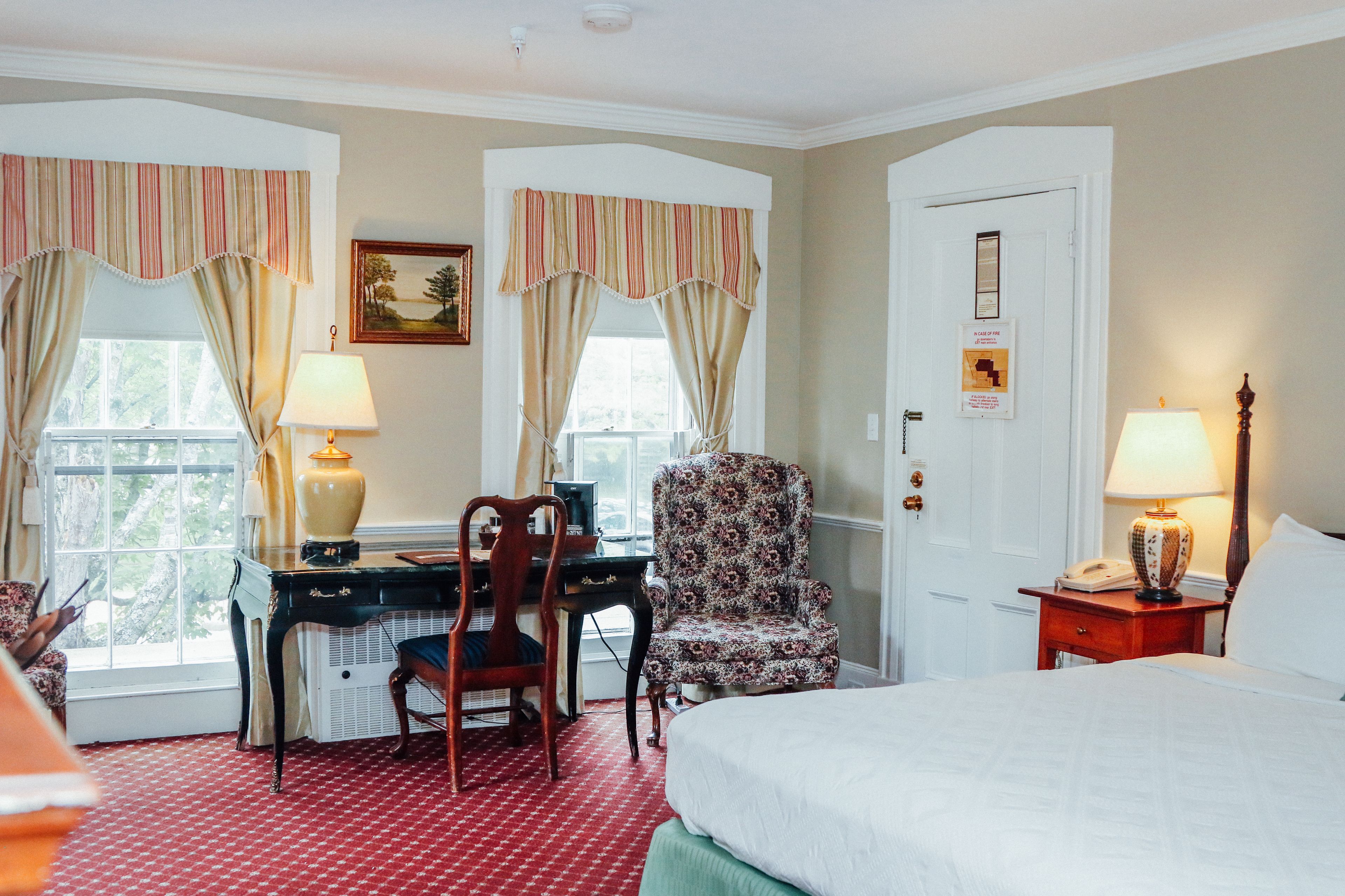 individually decorated, individually furnished, desk, iron/ironing board