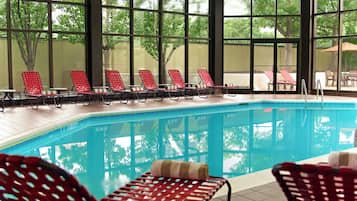 Seasonal outdoor pool, pool umbrellas, sun loungers