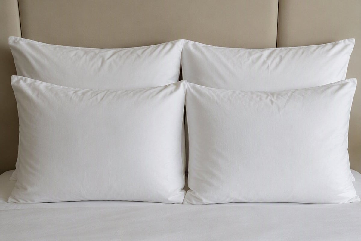 Chambre Standard | Surmatelas, coffres-forts dans les chambres, bureau, rideaux occultants