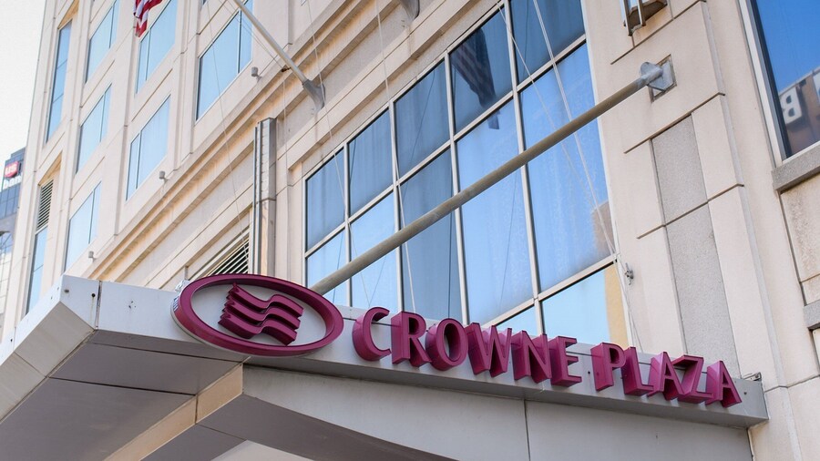 Crowne Plaza Cleveland at Playhouse Square by IHG