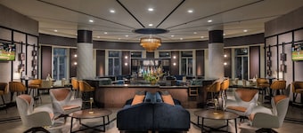 Crowne Plaza Cleveland at Playhouse Square by IHG