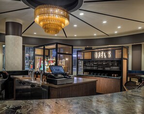 Bar (trong khuôn viên)