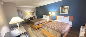 Townhouse Garden Inn & Suites San Antonio I 35