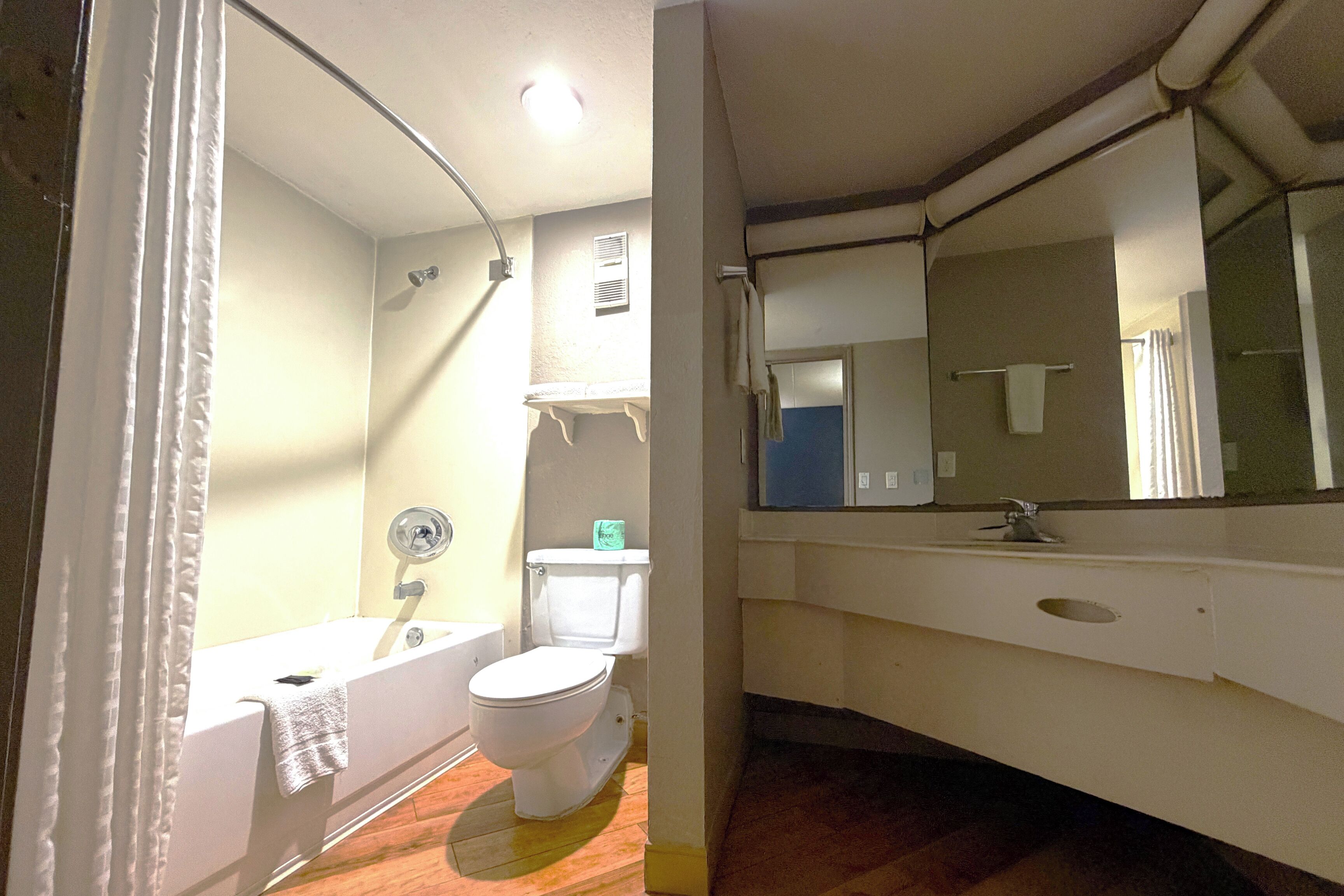 Photo - Townhouse Garden Inn & Suites San Antonio I 35