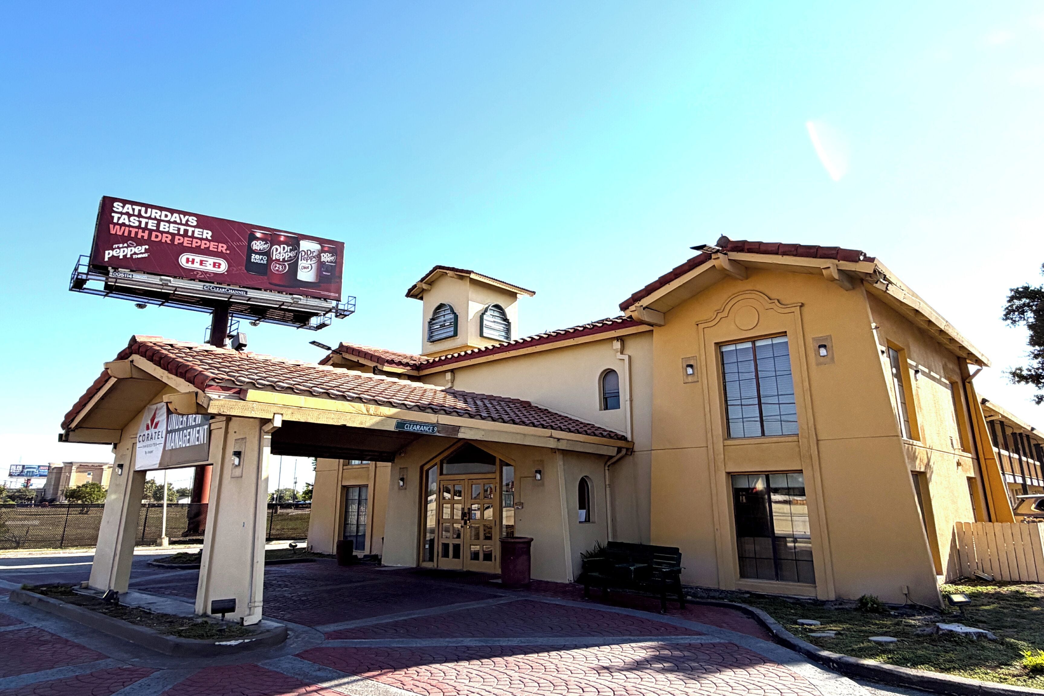 Photo - Townhouse Garden Inn & Suites San Antonio I 35
