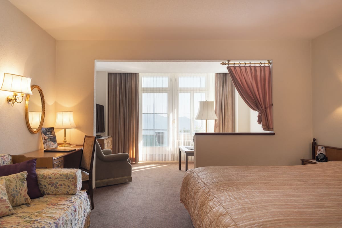 Premium bedding, minibar, in-room safe, individually decorated