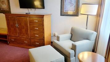 Pillow-top beds, desk, laptop workspace, blackout curtains