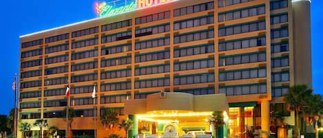 1 habitación, ropa de cama de alta calidad y escritorio