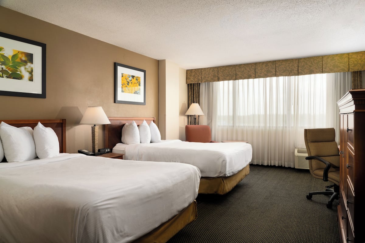 1 bedroom, premium bedding, desk, blackout drapes