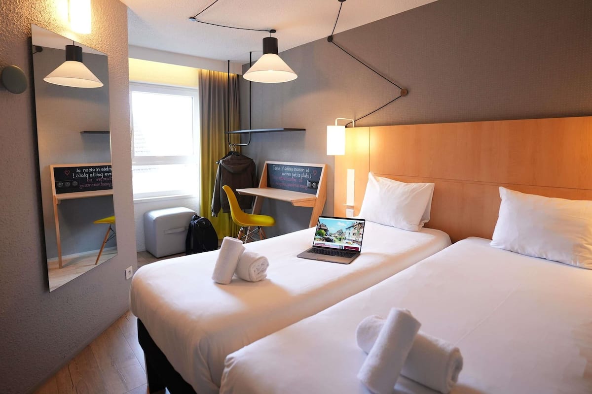 Standard Room, 2 Twin Beds | Desk, blackout drapes, soundproofing, iron/ironing board