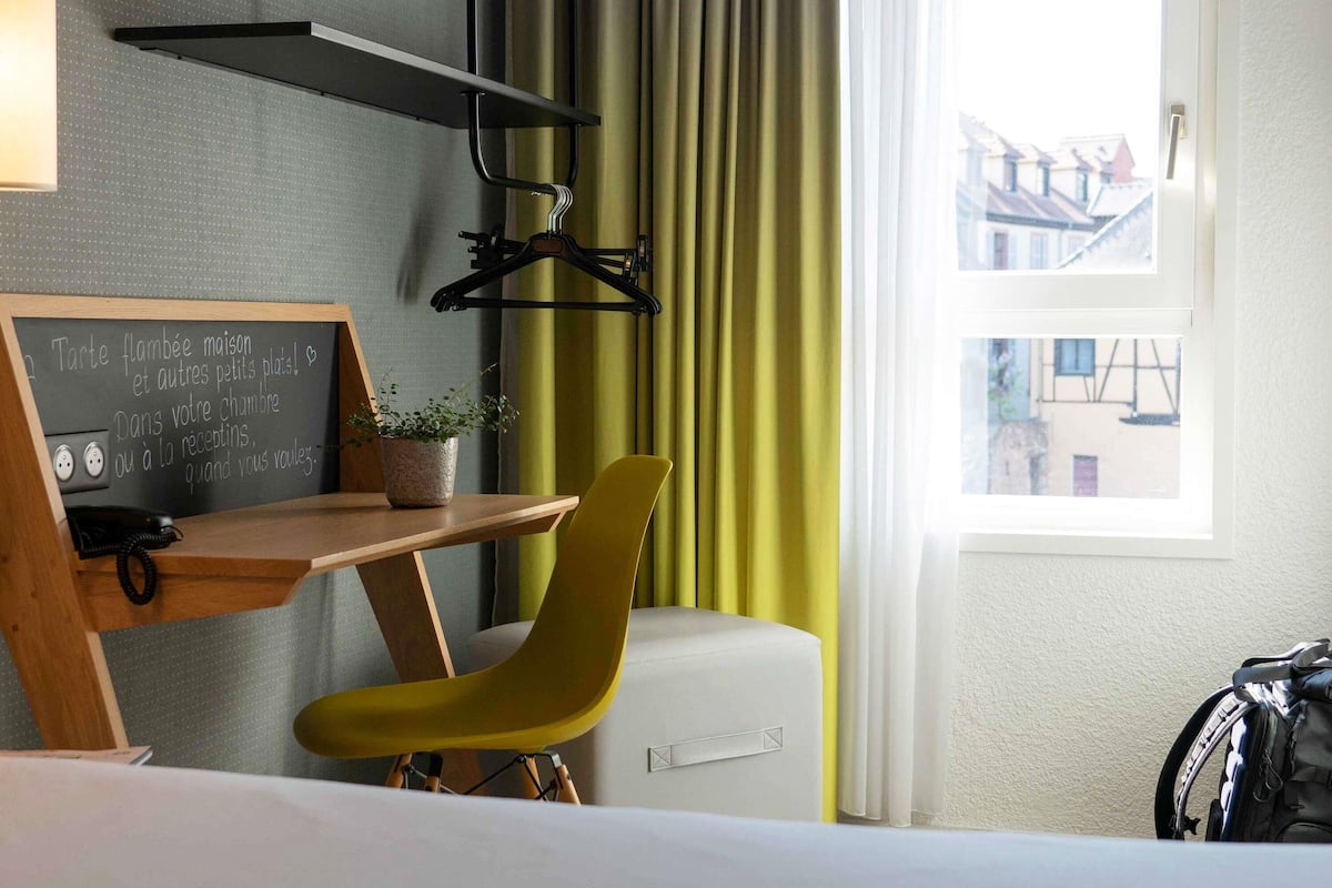 Standard Double Room, 1 Double Bed | Desk, blackout drapes, soundproofing, iron/ironing board