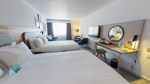 1 bedroom, in-room safe, desk, blackout drapes