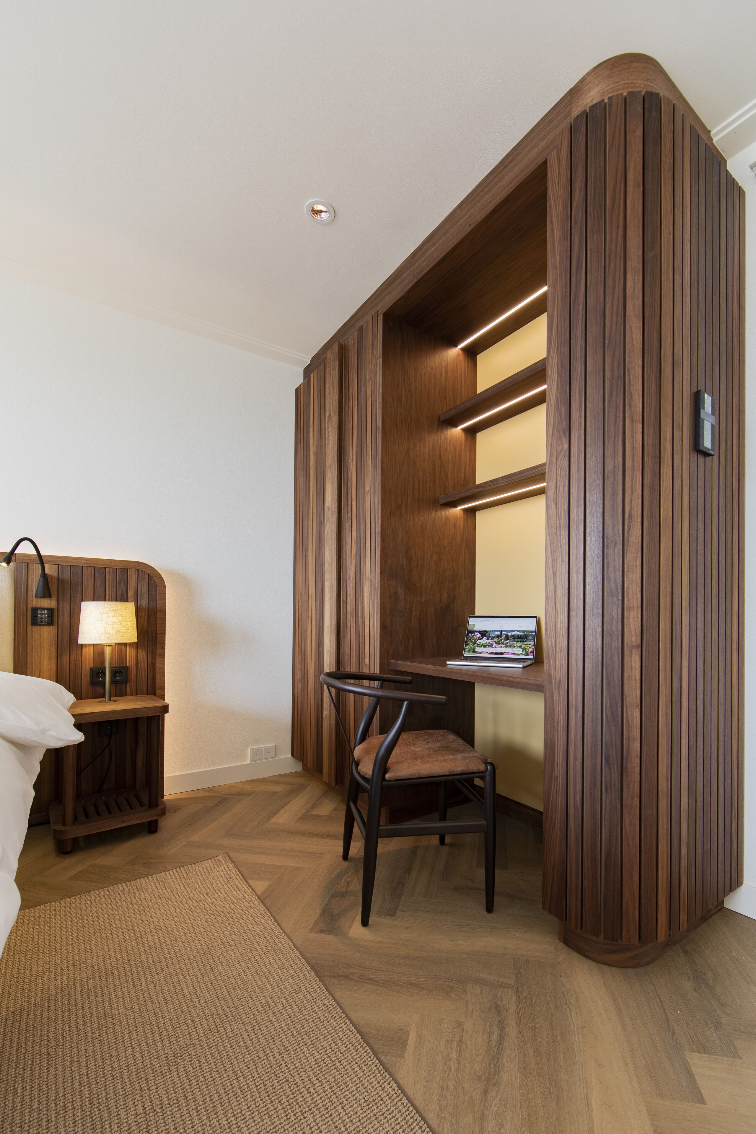 historic room, land view | hypo-allergenic bedding, minibar, in-room safe, desk