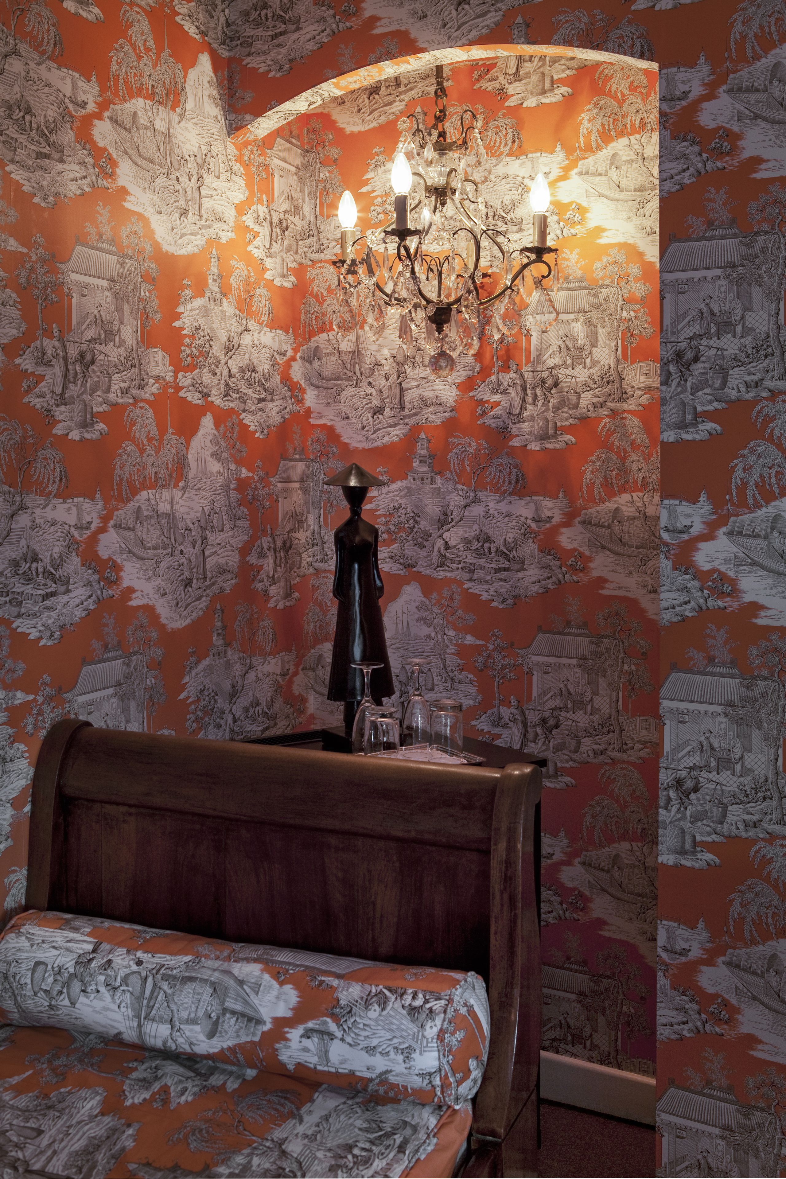 1 bedroom, premium bedding, individually furnished, desk