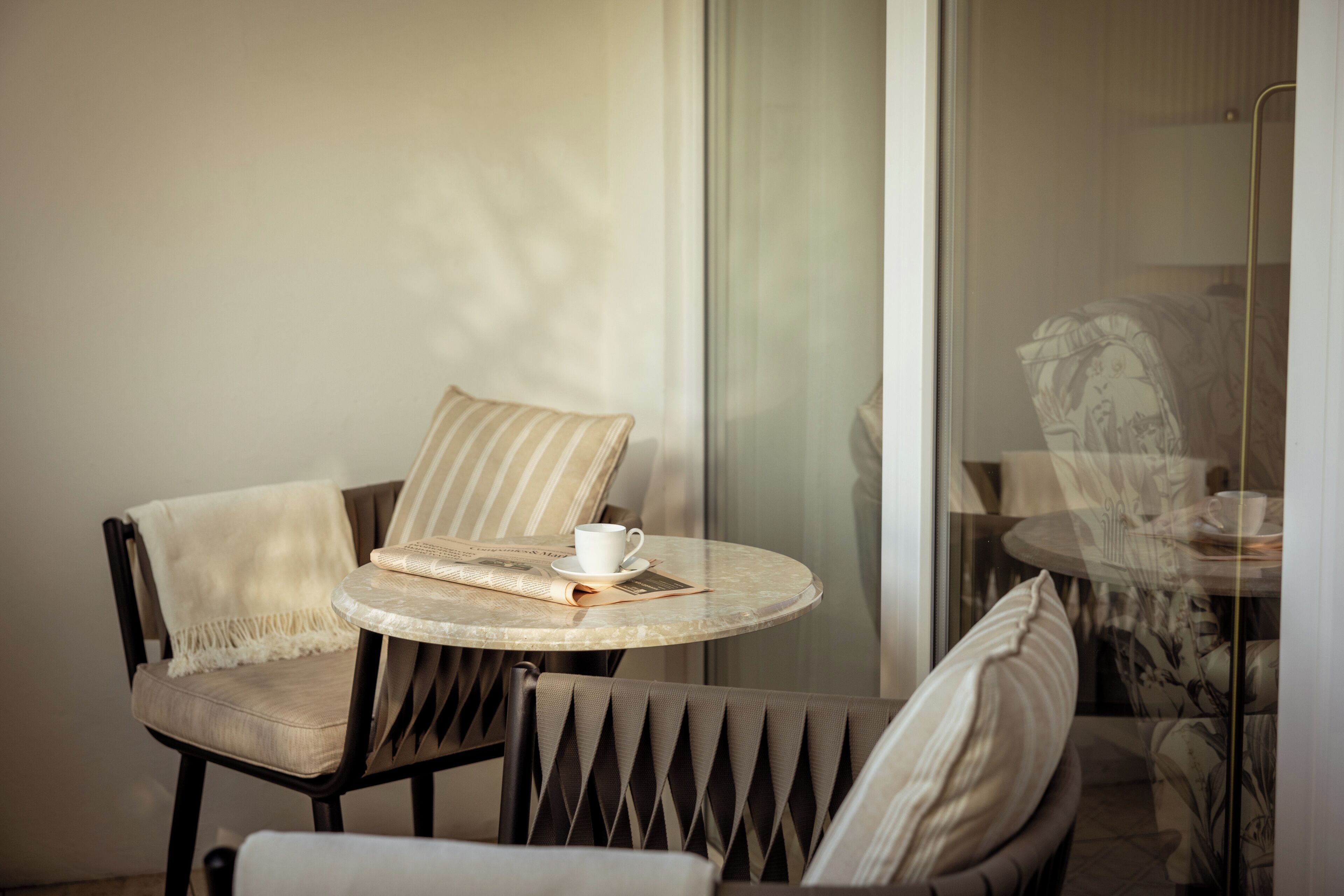 deluxe room (grand) | terrace/patio