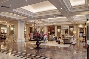 Reception - Corinthia Palace Malta (Attard)