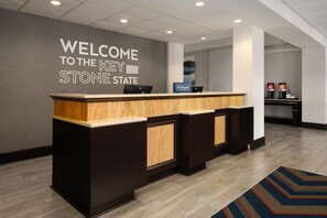 Reception - Hampton Inn Chambersburg (Chambersburg)