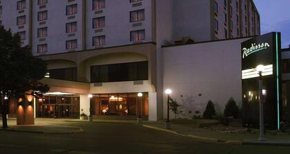 Radisson Hotel Bismarck