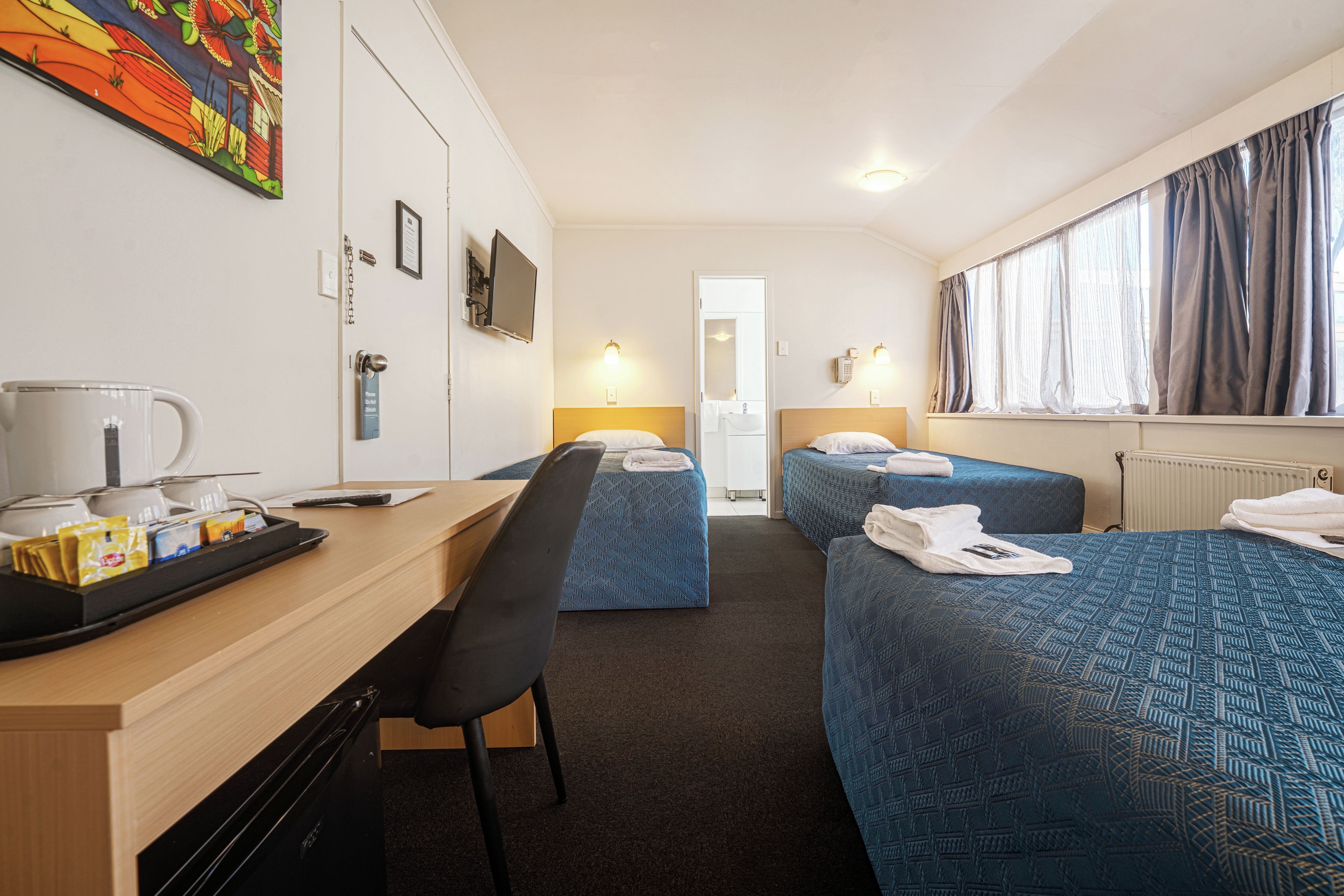 Photo - Kiwi International Hotel