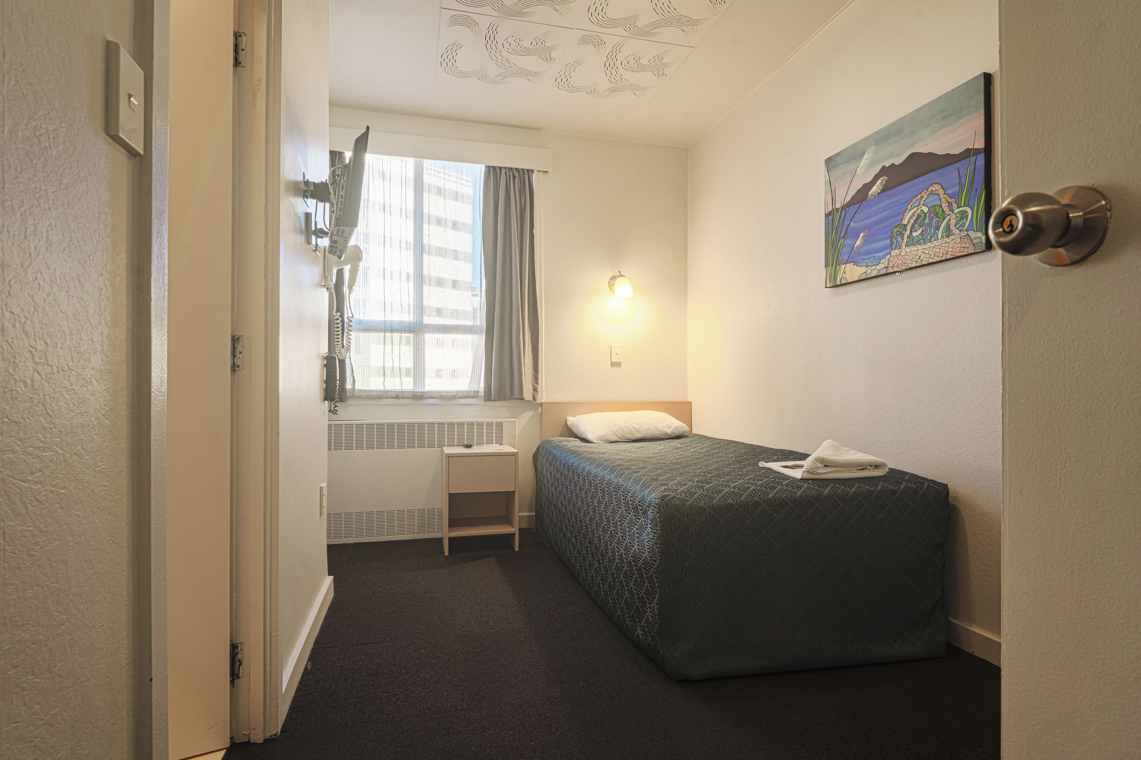 Photo - Kiwi International Hotel