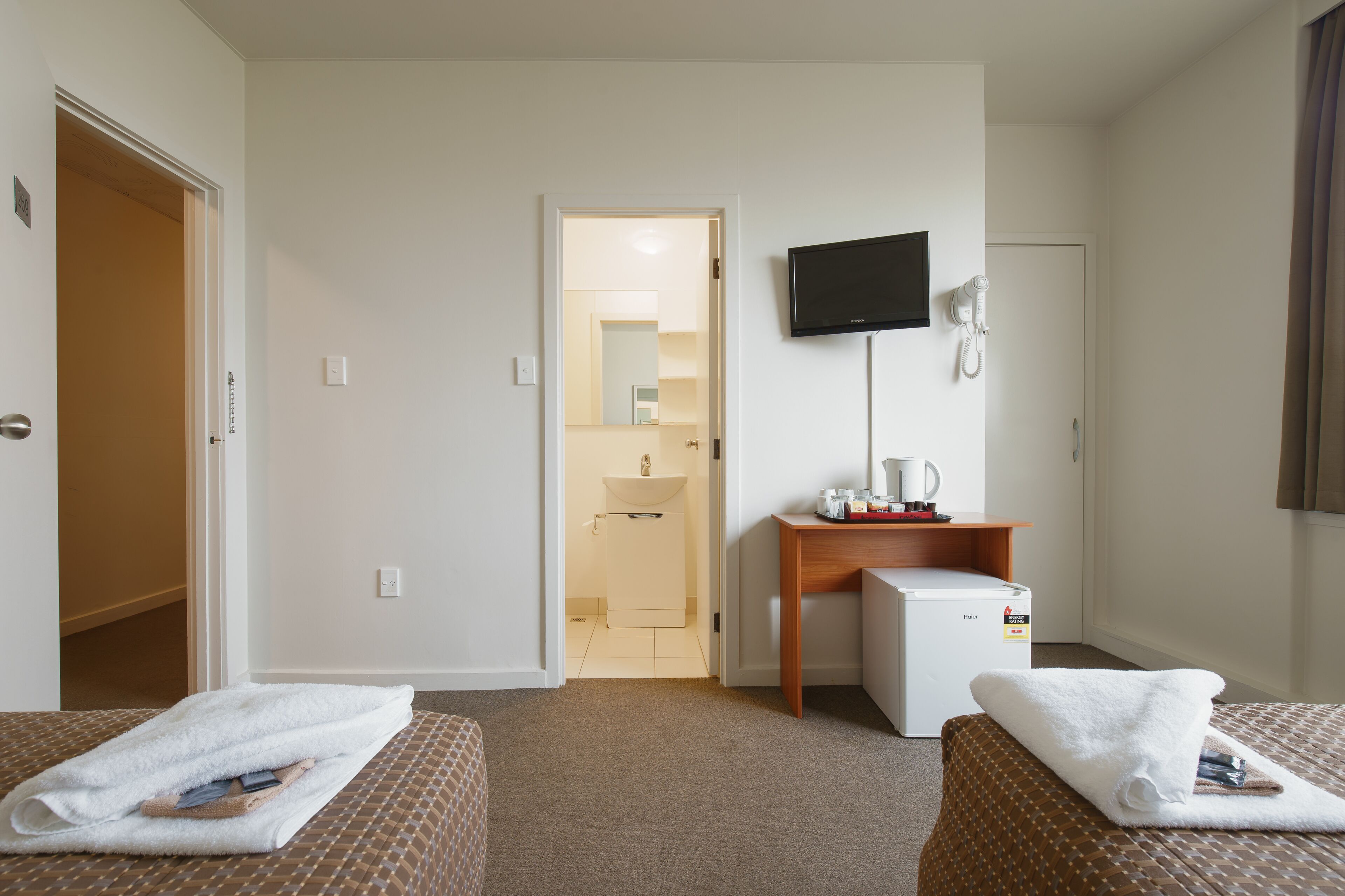 Ensuite Twin Room