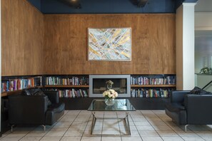 Lobby sitting area - Kiwi International Hotel (Auckland)