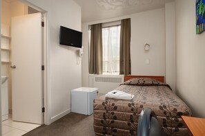 Single Room, Ensuite | In-room safe, desk, iron/ironing board, free WiFi