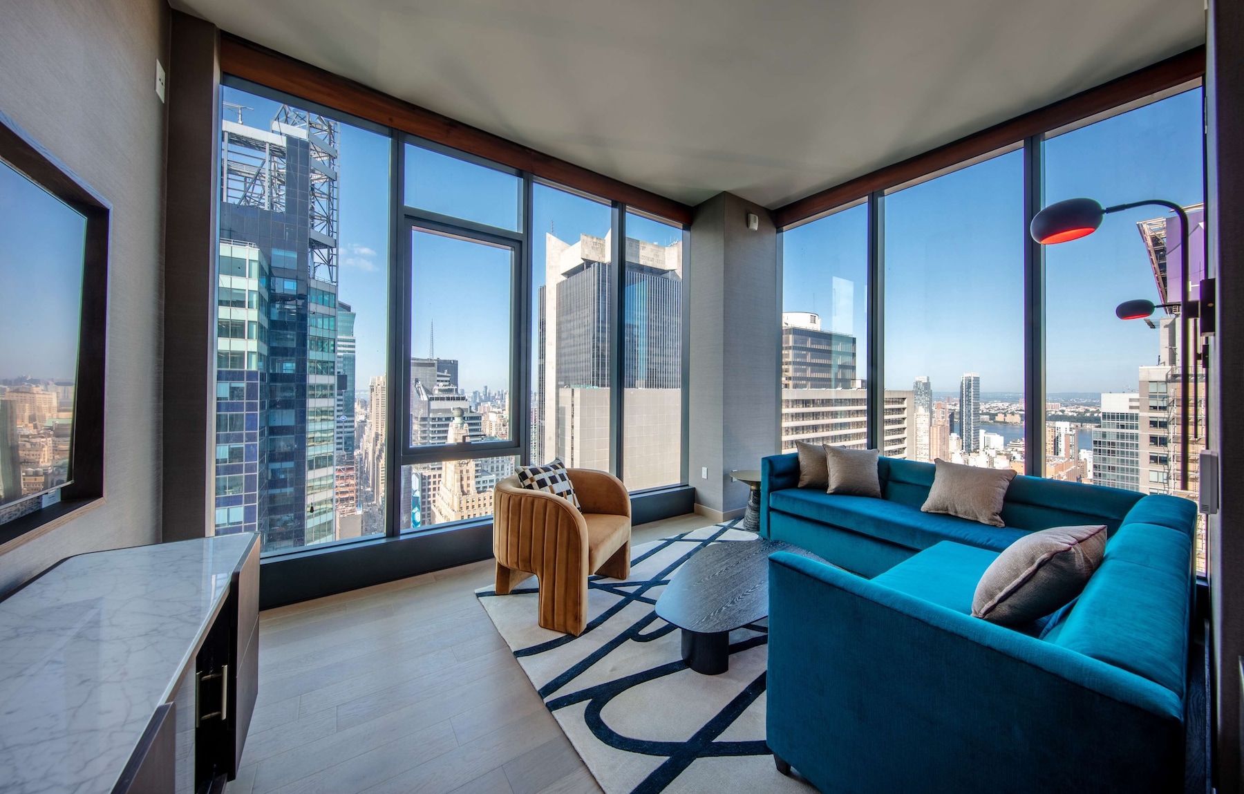 Smart TV de 65 pulgadas con canales por cable y televisión