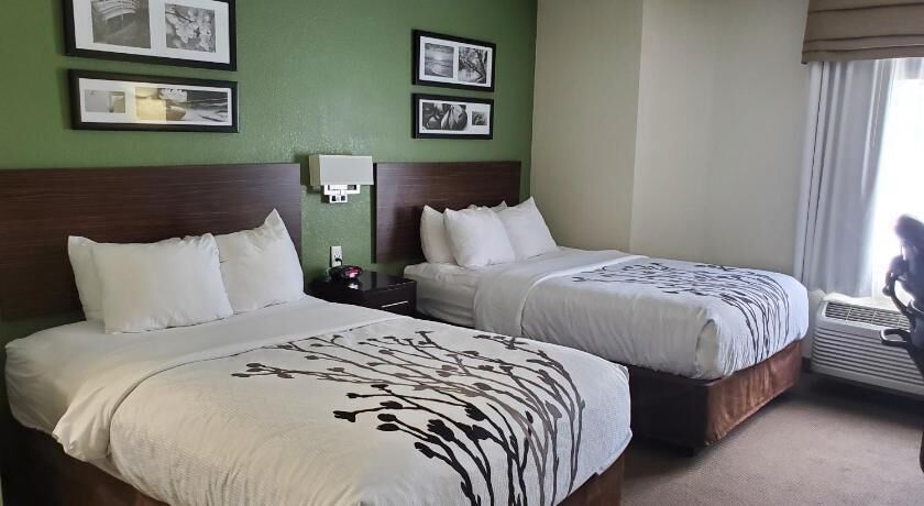 In-room safe, iron/ironing board, bed sheets