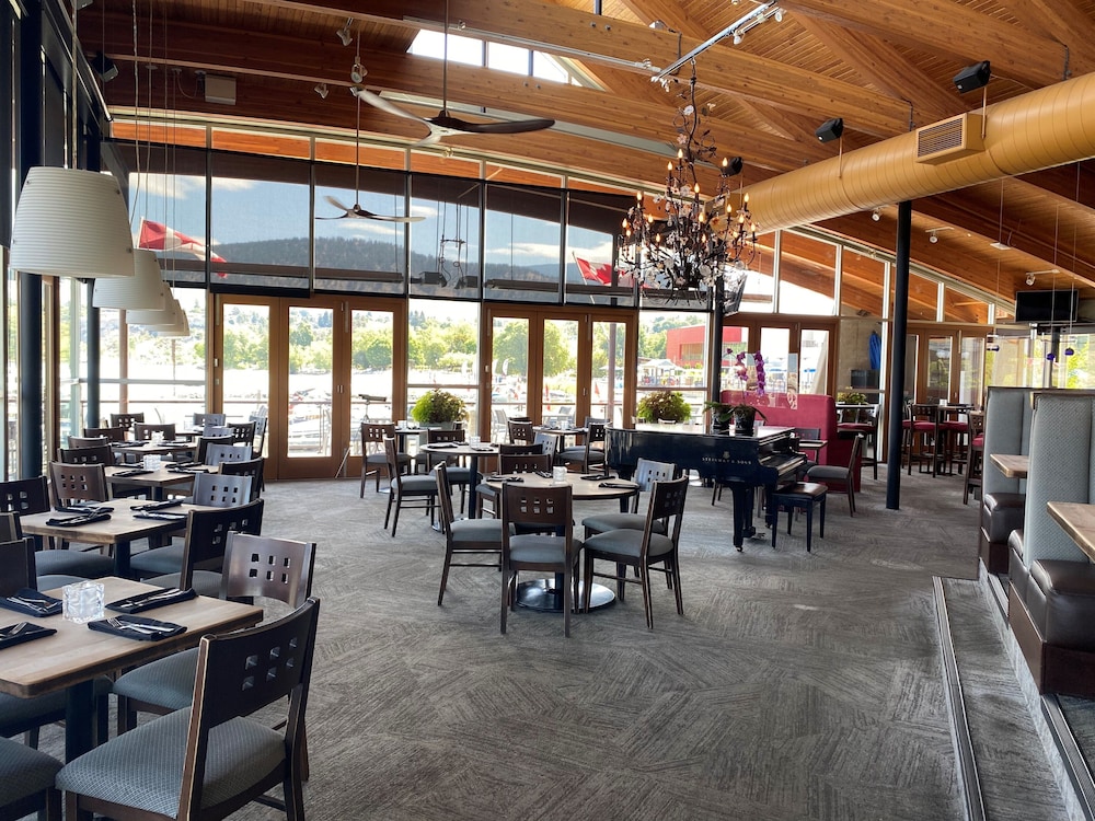 Penticton Lakeside Resort & Conference Centre by null