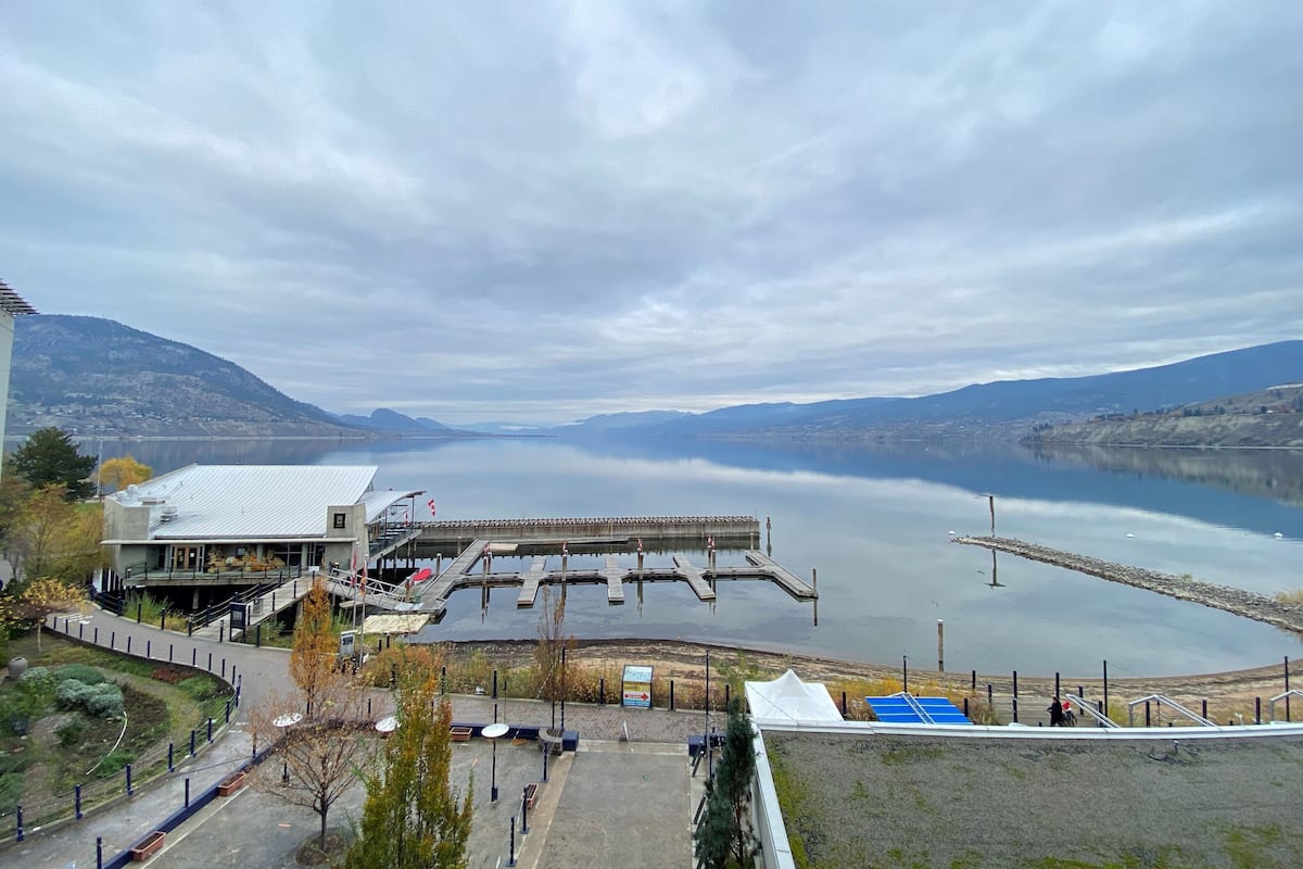 Chambre, 2 grands lits, vue partielle sur le lac (Main Building, Partial or Full) | Vue sur le lac