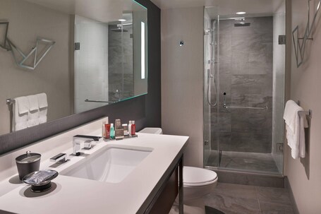 Toronto Marriott City Centre Hotel - Image 21