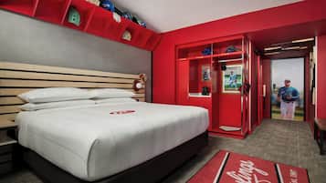 1 quarto, edredons de pluma, cofres nos quartos, escrivaninha