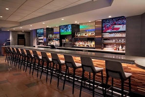 Breakfast, lunch and dinner served - Toronto Marriott City Centre Hotel (Toronto)