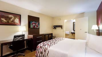 Superior Room, 1 King Bed, Accessible (Smoke Free) | Blackout curtains, free cots/infant beds, free WiFi, bed sheets