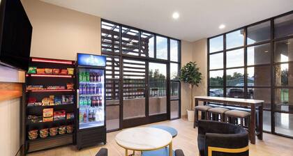 Ramada by Wyndham Bainbridge