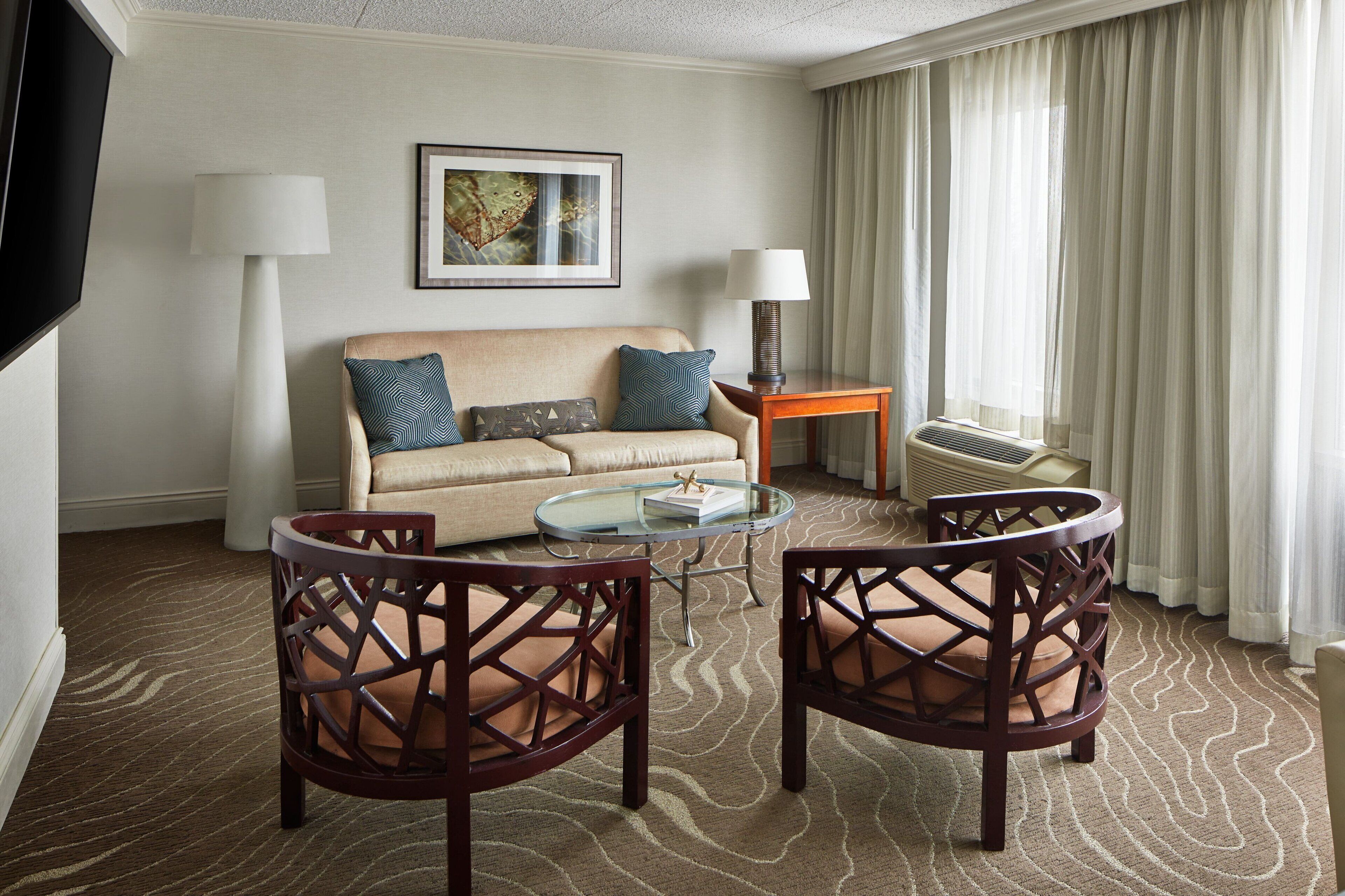 executive suite, 1 bedroom | egyptian cotton sheets, premium bedding, down duvets, pillow-top beds