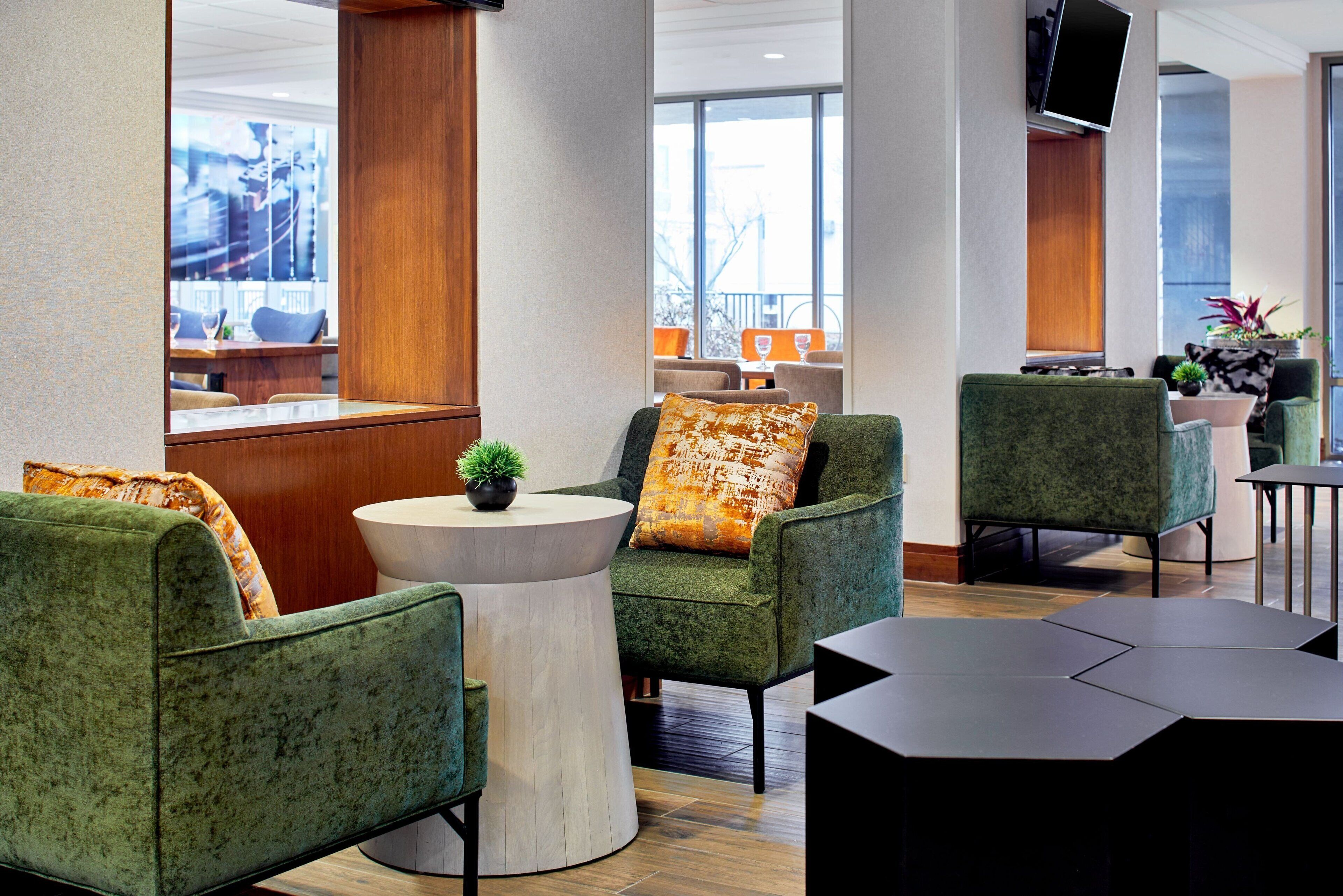 breakfast, lunch and dinner served