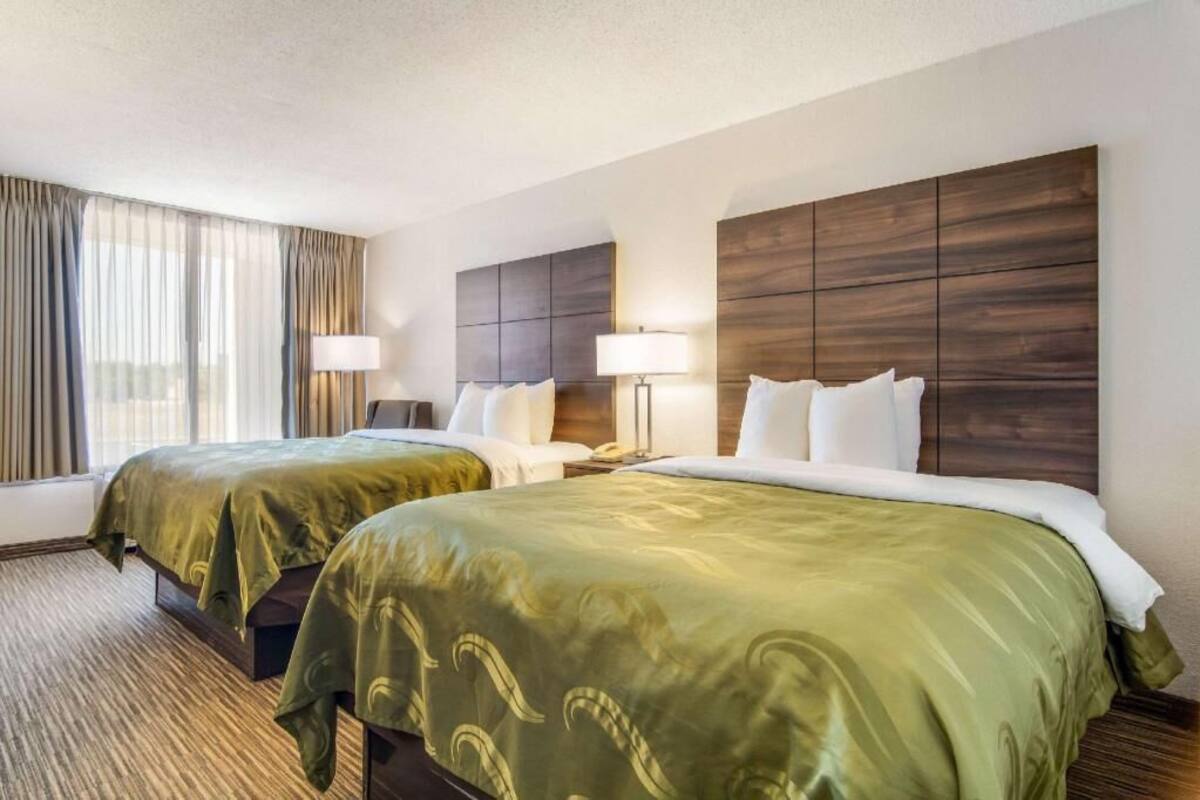 In-room safe, desk, laptop workspace, iron/ironing board