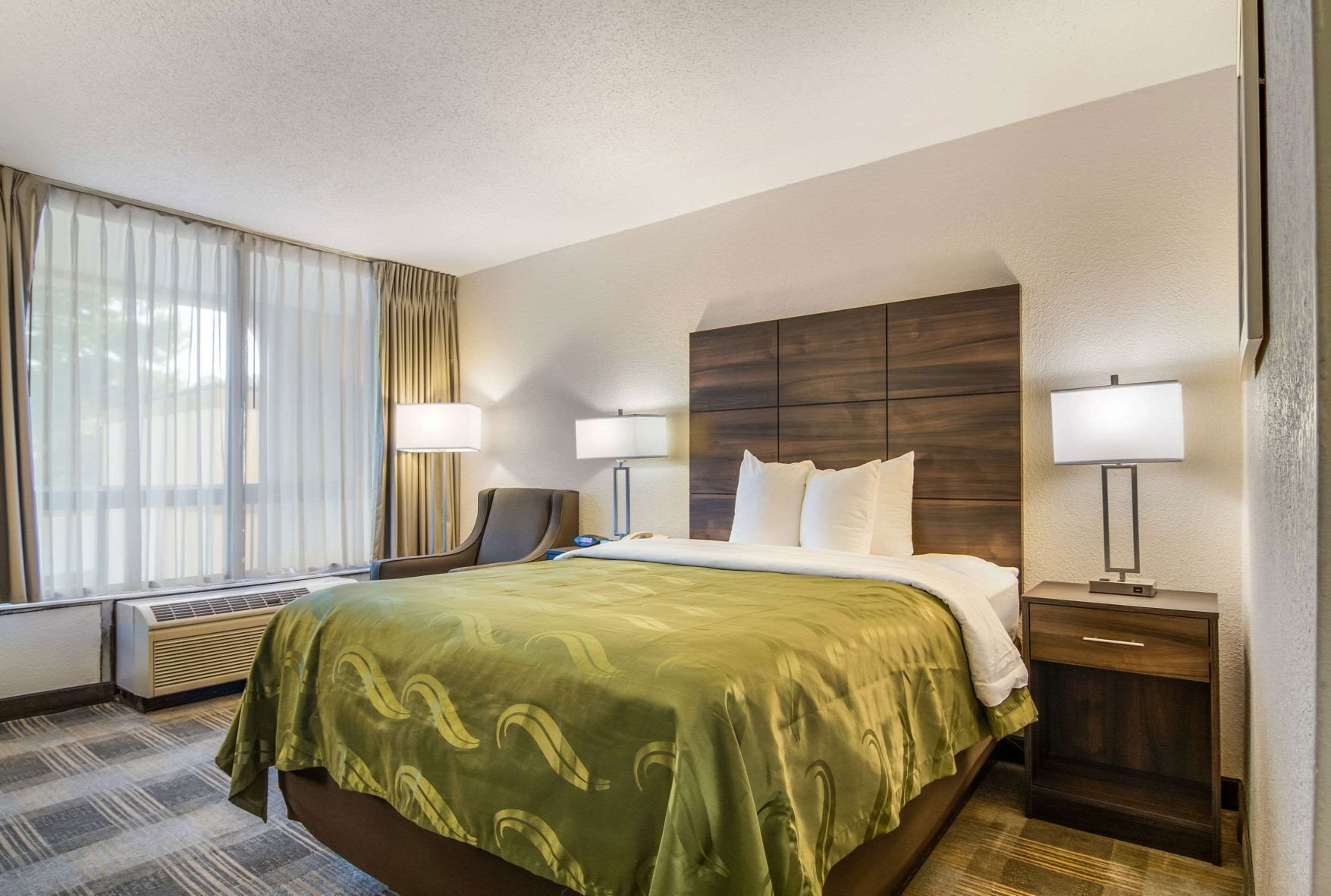 In-room safe, desk, laptop workspace, iron/ironing board