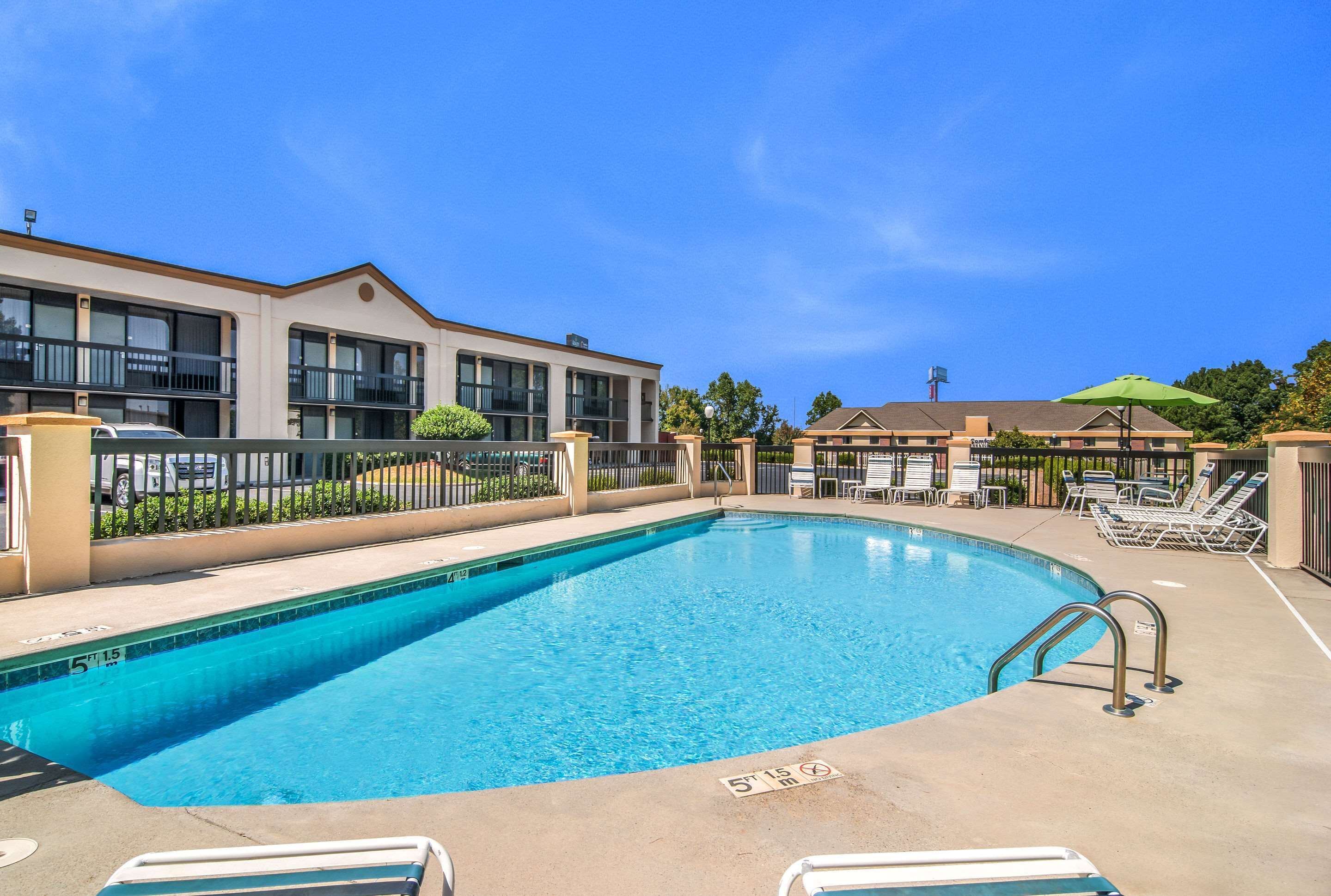 季節性室外泳池