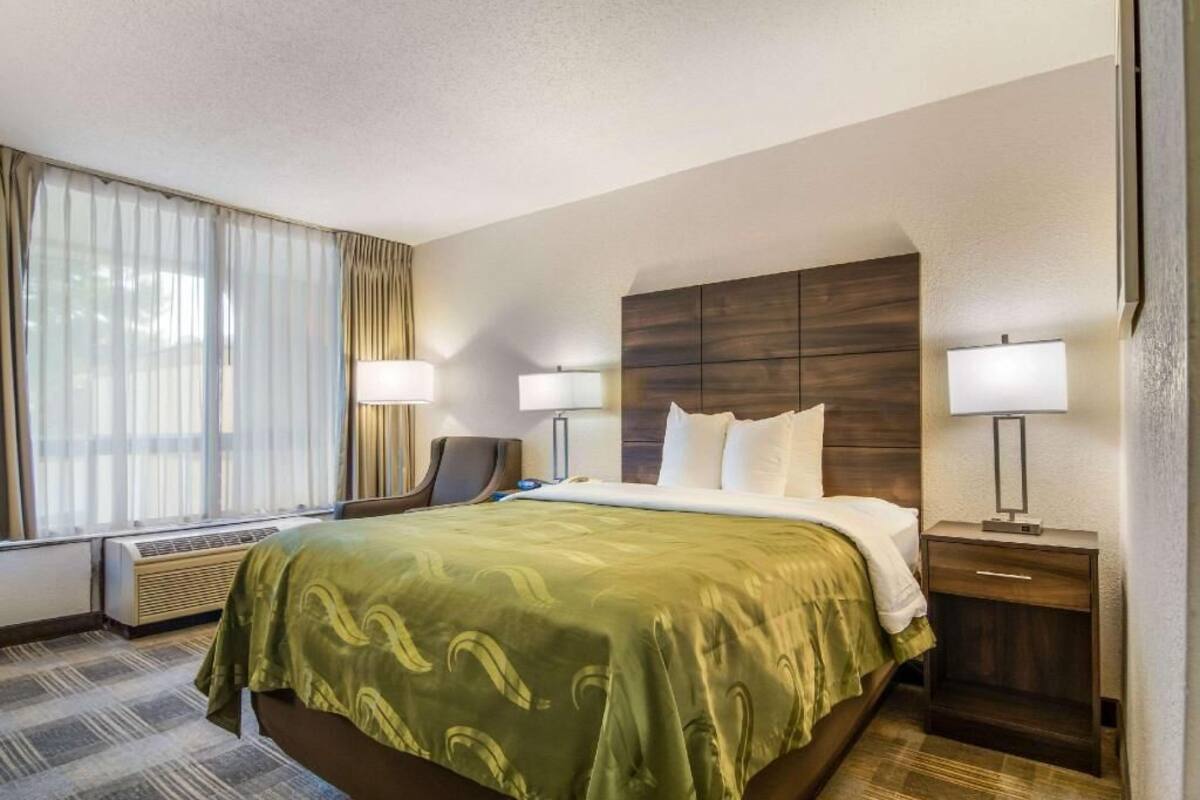 In-room safe, desk, laptop workspace, iron/ironing board