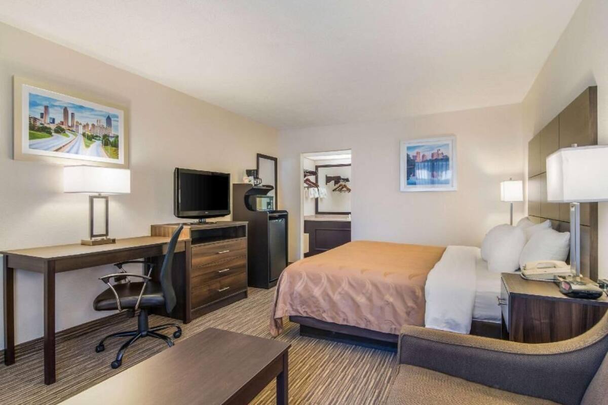 In-room safe, desk, laptop workspace, iron/ironing board